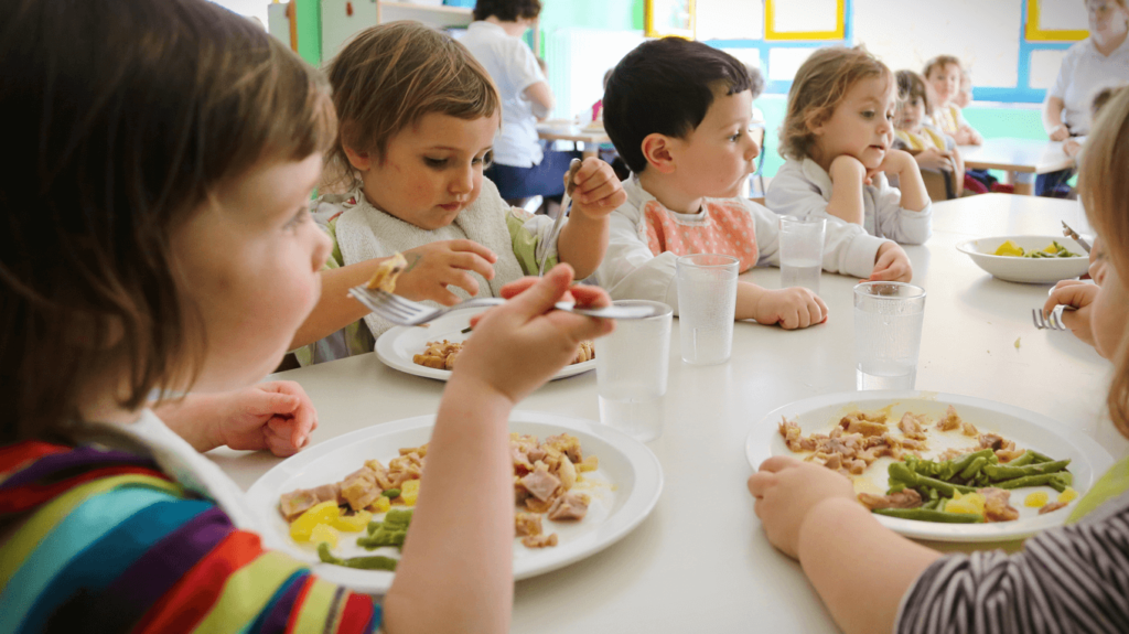 Збалансоване Здорове Харчування дитячих Монтессорі садочках